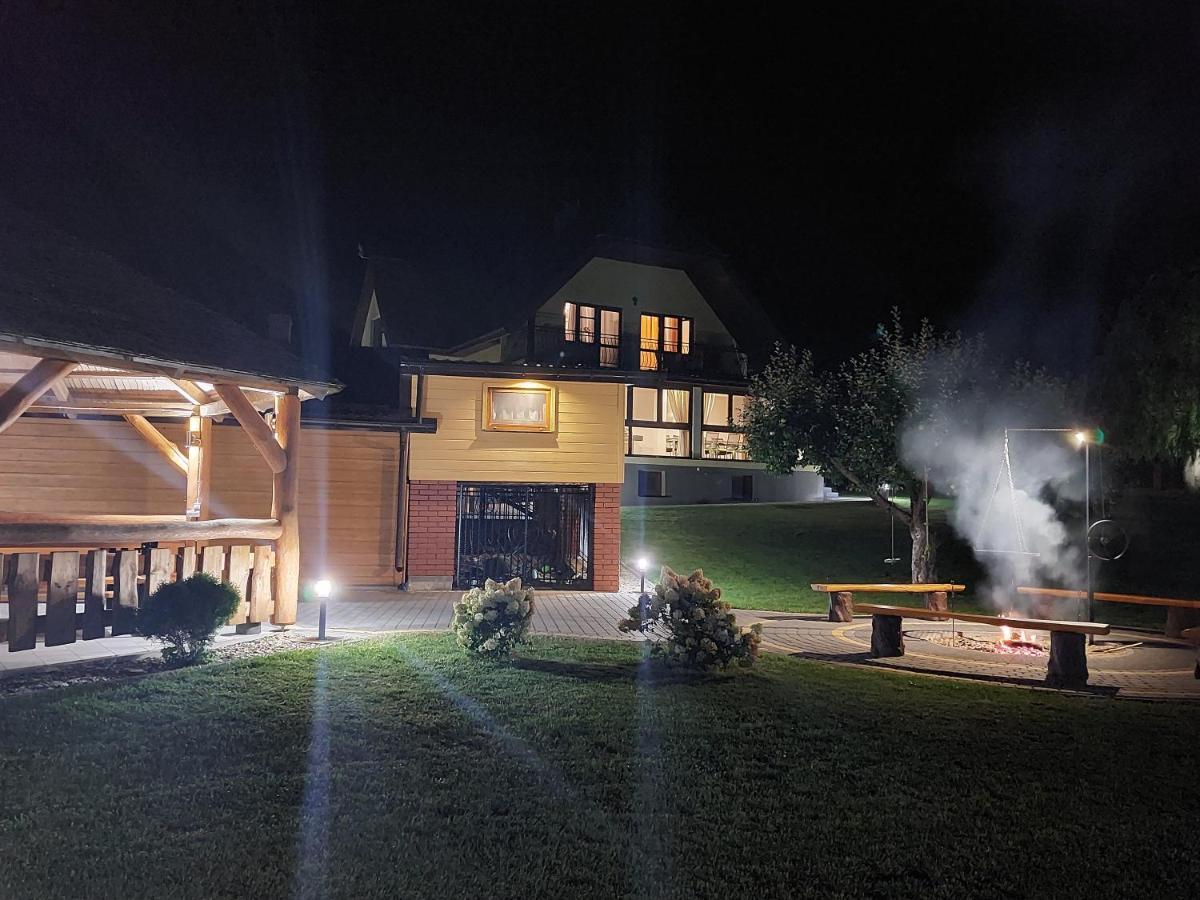 Agroturystyka Żubrówka Exterior foto