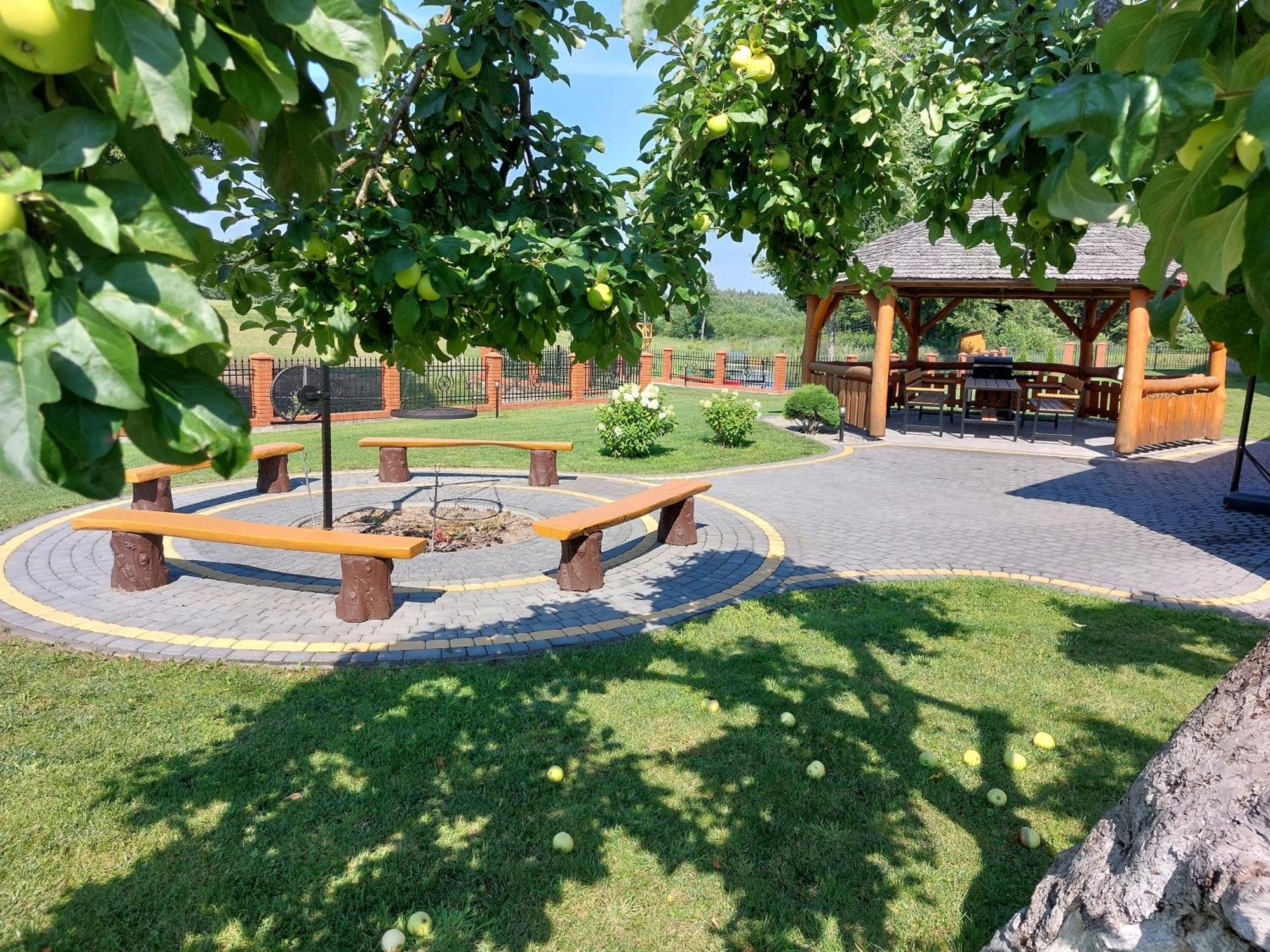 Agroturystyka Żubrówka Exterior foto